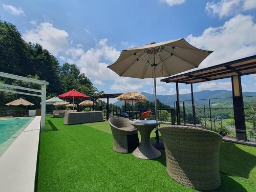 Gapyeong moisty pension near Dulebag
