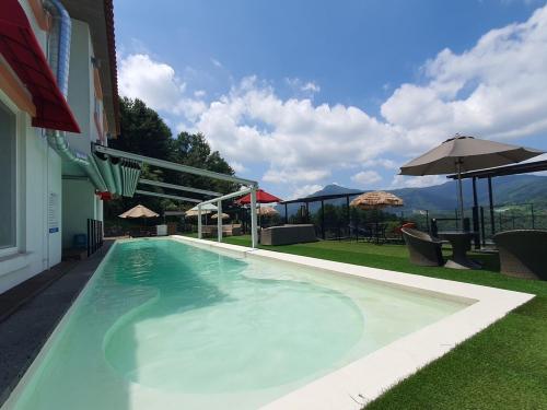 Gapyeong moisty pension near Dulebag