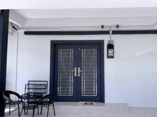 Modern Home Ipoh 10 to 14pax Modern Home Ipoh 10 to 14pax