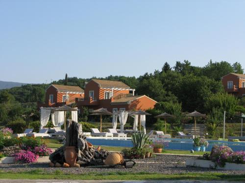 PULADES RESORT – Poulades, MI