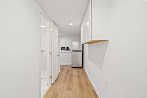 Negin 2903 - Basement Unit in Washington, USA