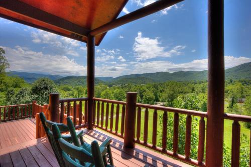 Mystical Creek Pool Lodge #600 by Aunt Bug's Cabin Rentals - image 8