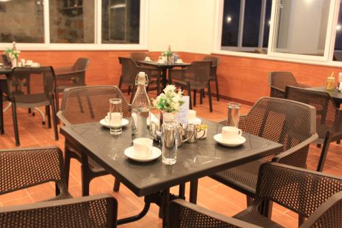 Restaurant, Windermere Hotel in Shillong