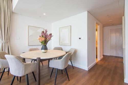 Downtown Views 5206 - image 3