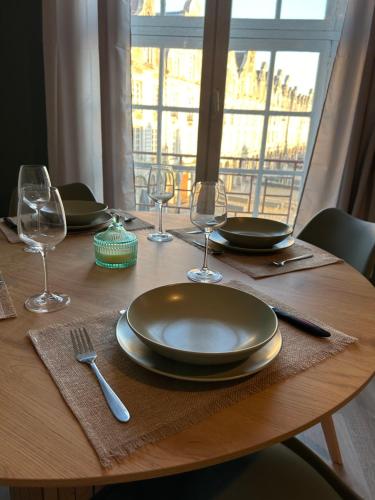 The Best View 65 Grand place Superbe vue avec Jaccuzi in Arras