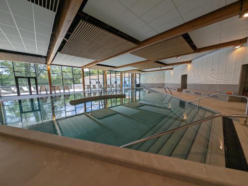 Viesnīcas āriene, Hôtel des Thermes des Fumades (Hotel des Thermes des Fumades) in Allegre-les-Fumades