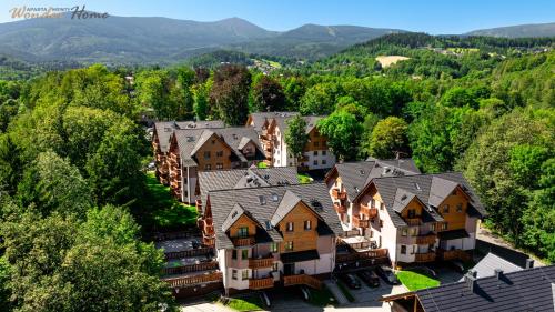 Wonder Home - Apartamenty Lesny Dom z balkonami, niedaleko centrum, w cichej okolicy - Karpacz