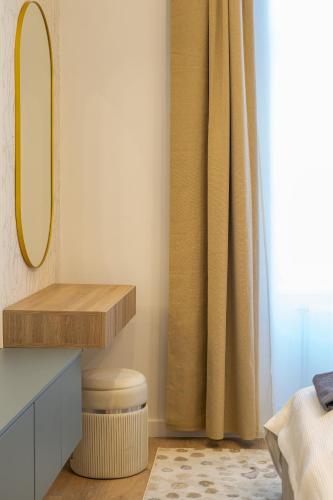 Elisabeth-E40 3 Bedroom Modern Suite - image 7