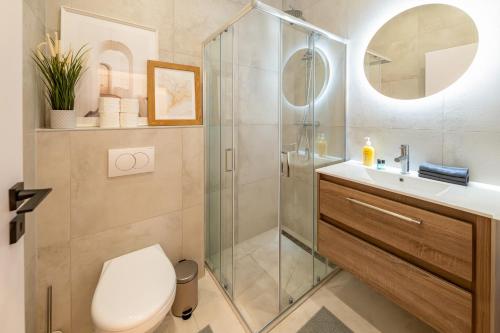 E4042 suite - image 10