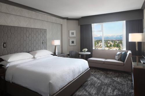 Sheraton Vancouver Guildford Hotel