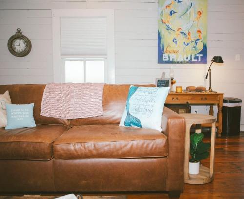 The Knotty Mermaid 2BR Home in Galveston home in Galveston, USA