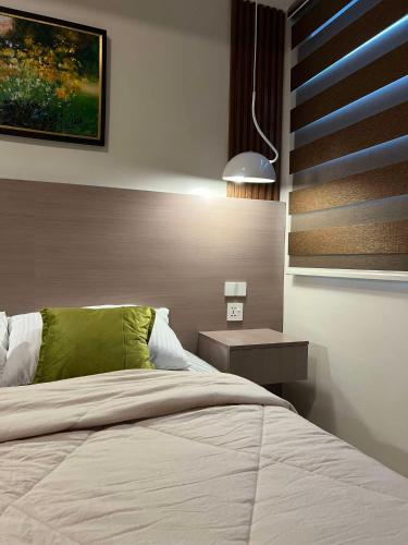 Cozy Stay near IT Park, pool, netflix, fast wifi, gym, Catmon