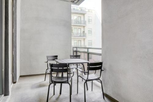 Woodland Hills 2BR w Pool Gym nr Warner Center LAX-663, Los Angeles (fotografie 5)