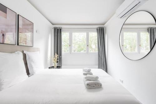 Appartement ensoleillé Buttes Chaumont -IV