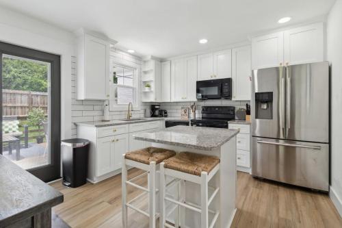 Chic Retreat Near Downtown Nashville home in Nashville, USA