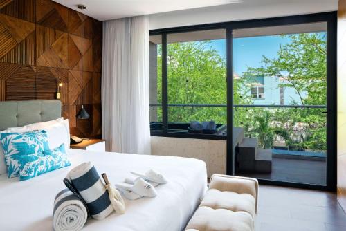 room detail thumbnail 0