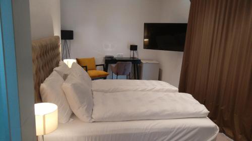 Hotel Oscar - Photo 5