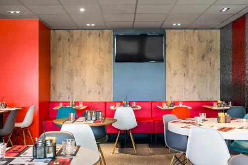 ห้องอาหาร, ไอบิส แซ็ง-เดอนี สตัด เวสต์ (ibis Saint-Denis Stade Ouest) in แซ็งต์-เดอนี