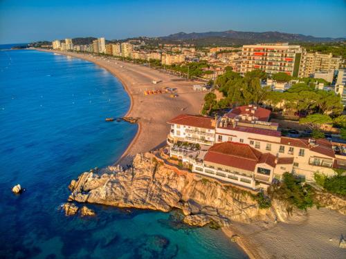 Hotel Costa Brava - image 3