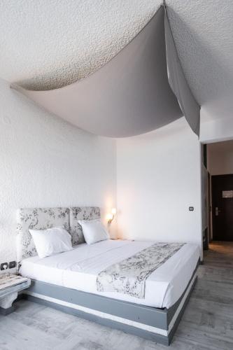 Long Beach Hotel & Resort - image 6