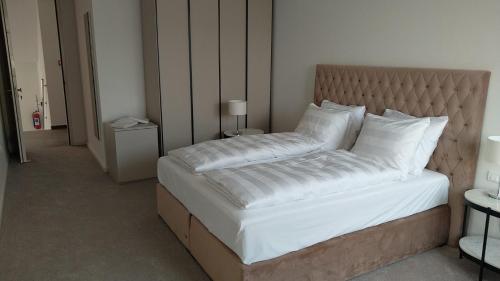 Hotel Oscar - Photo 3