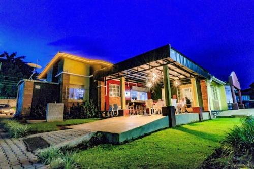 FRONTIERS HOTEL ENTEBBE in Entebbe
