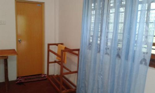 Standard Double Room image 4