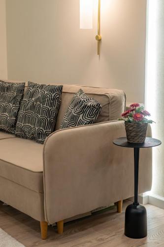 Akácfa-A112 Stylish 2 Bedroom Apartment - image 12