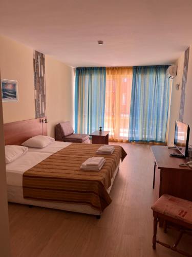 Hotel Star – Sunny Beach, WY