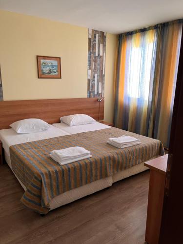 Hotel Star – Sunny Beach, WY