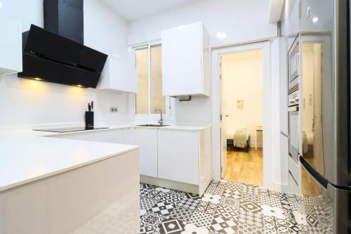 Superior Apartment image 10