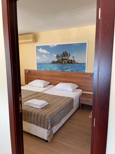 Hotel Star – Sunny Beach, WY