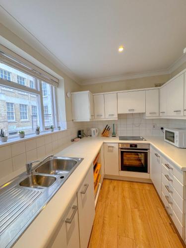 Marylebone Residence Pass the Keys - image 9