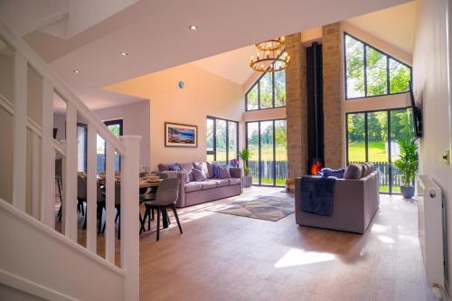 Lowwood Lodges in Houston