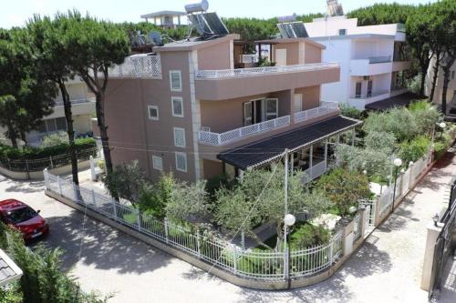 Twin Villa, Golem