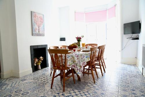 Faciliteter, The Pink Door Seaside Holiday Home in Östra Ventnor