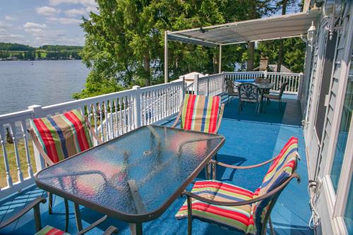 Sun, Fun and Wine-ta in Pulteney