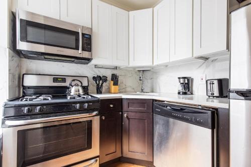 Stylish Private Room in Upper East Side! in New York, USA