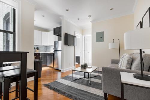 Stylish Private Room in Upper East Side! in New York, USA
