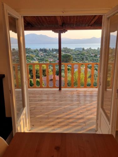 Apkārtne, Villa Keren in Oropos (Attiki)
