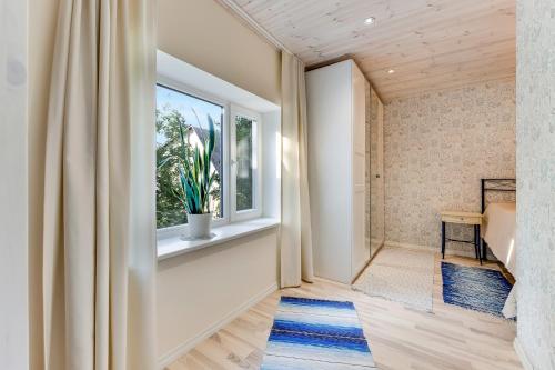 Brand new 3BR family friendly house with huge garden Brand new 3BR family friendly house with huge garden