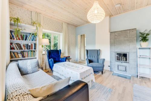 New 3BR family friendly home with huge garden&free parking, Таллин (фото 7)