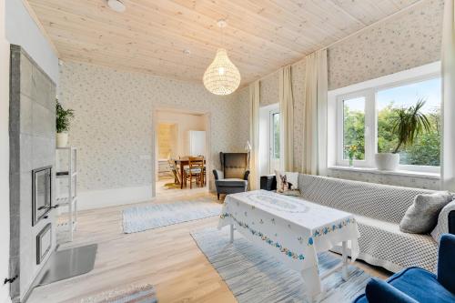 New 3BR family friendly home with huge garden&free parking, Таллин (фото 6)