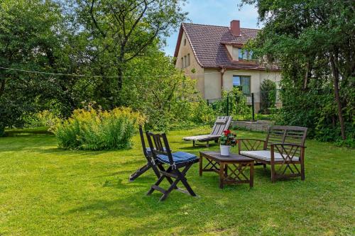 Brand new 3BR family friendly house with huge garden Brand new 3BR family friendly house with huge garden