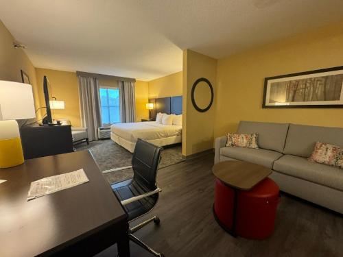 Comfort Inn & Suites Lexington Park near Pax River in Lexington Park (MD)