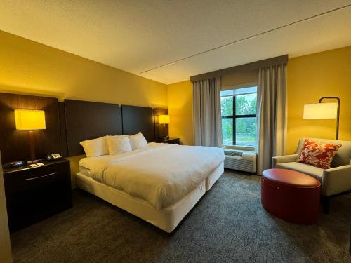 Comfort Inn & Suites Lexington Park near Pax River in Lexington Park (MD)