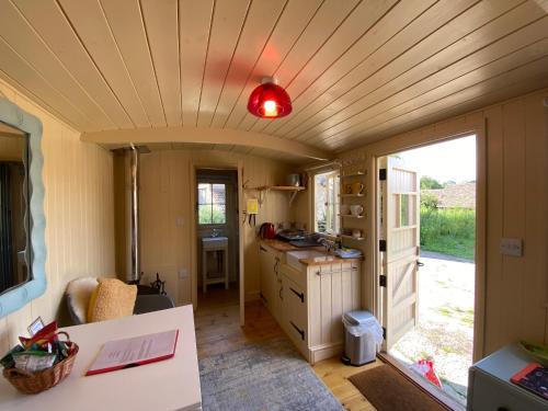 The Hut at Bay Tree Farm, Nympsfield in Nympsfield