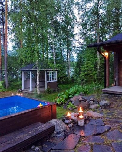 Tunnelmallinen ilmastoitu järvenrantahuvila (Tunnelmallinen ilmastoitu jarvenrantahuvila) in 佩賴塞奈約基