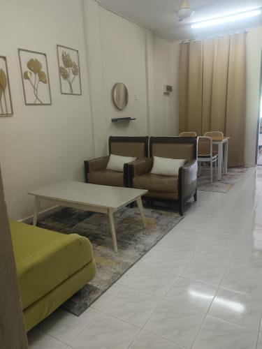 Madana homestay pasir puteh in Ketereh