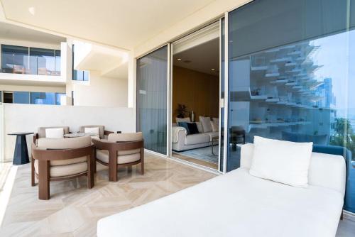 Exclusive 2BR in Five Palm Jumeirah - Beach Access - image 11